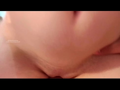 ❤️ Slapen in de kamer van mijn zus en zo werd ik wakker. ❌ Porn video at us
