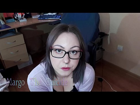 ❤️ Sexy meisje met bril zuigt Dildo diep op camera ❌ Porn video at us